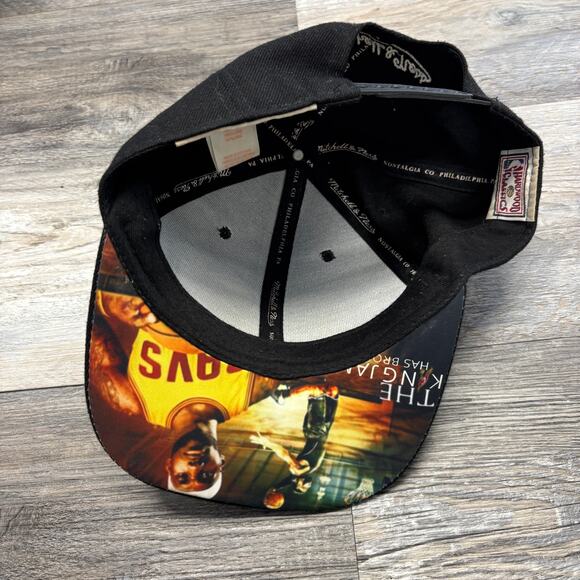 Mitchell & Ness NBA Hardwood Classics Black Cleveland Cavaliers Snapback Cap - Picture 5 of 8